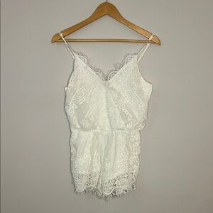 Maddy K - White Lace Romper with Delicate Floral Patterns